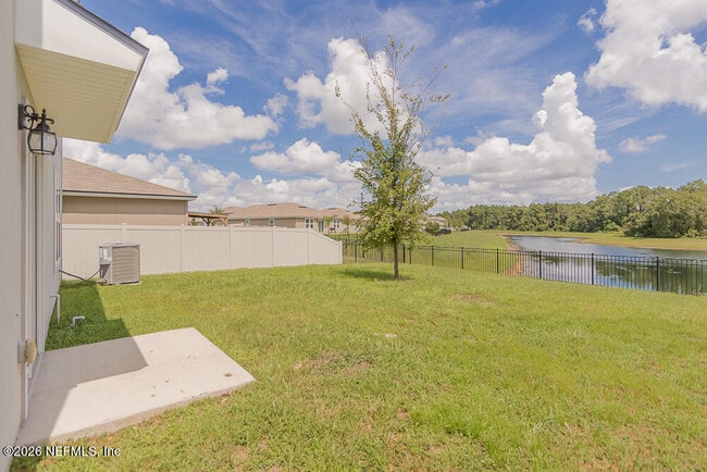 Building Photo - 2223 Willow Springs Dr