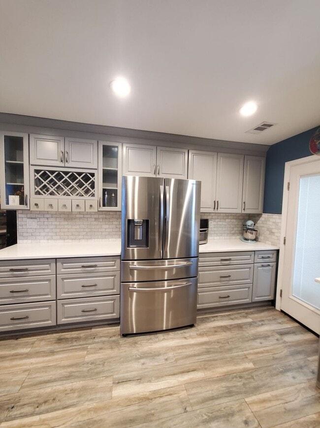 Building Photo - Beautiful 2-Bedroom, 2-Bath Townhome in Gated Community – Section 8 Welcome! Furniture Not Included!
