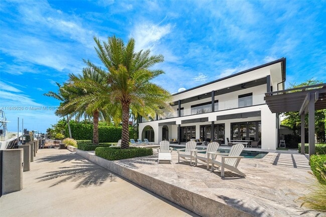 Building Photo - 632 Intracoastal Dr