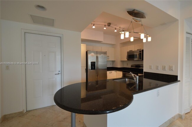 Building Photo - 7275 SW 89th St