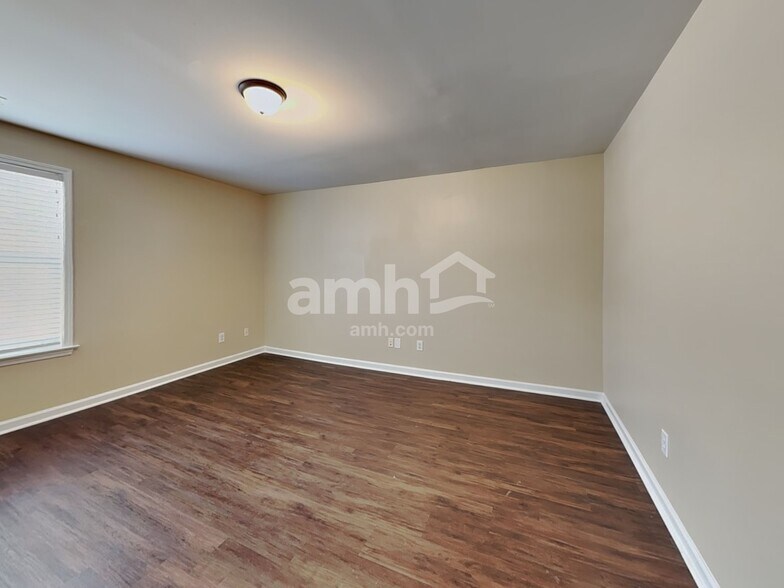 Building Photo - 228 Pearson Pl