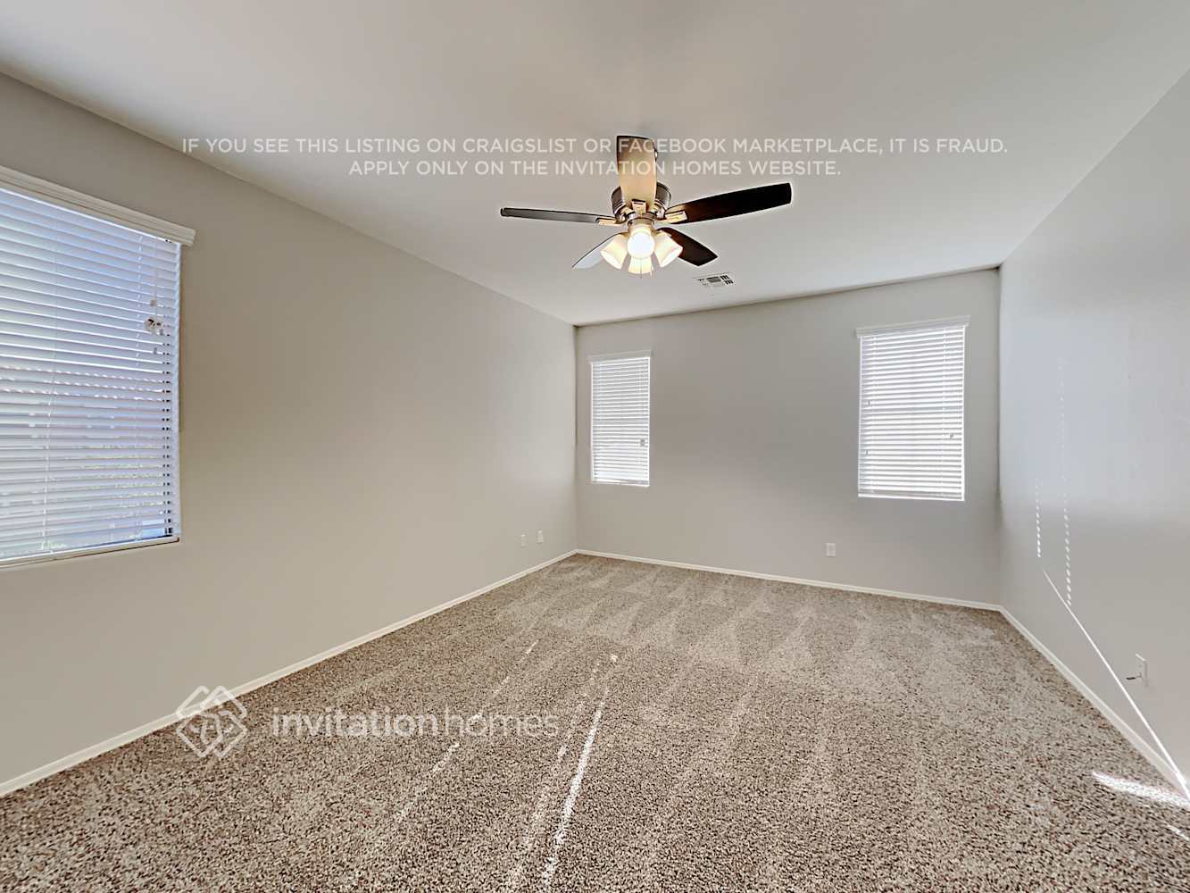 Building Photo - 6370 S Forest Ave