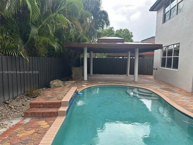 Building Photo - 5120 SW 159th Ave