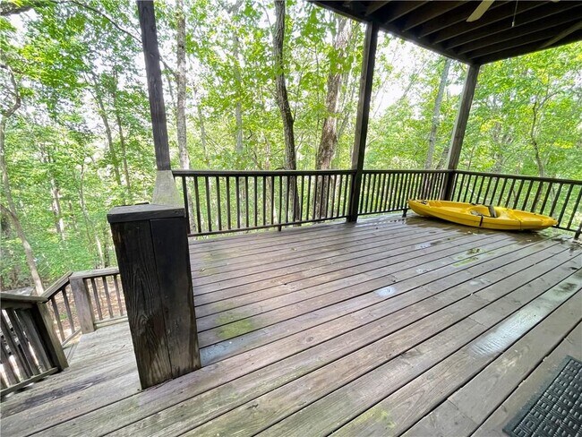 Building Photo - 3398 Banks Mountain Dr