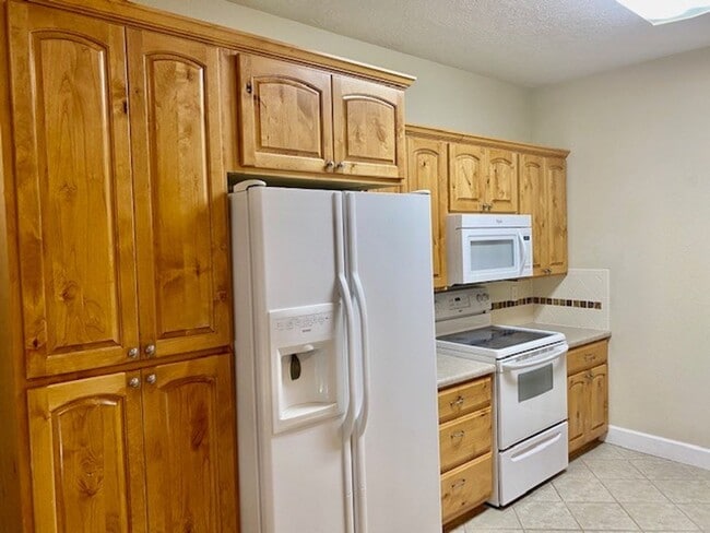 Building Photo - Main Level West Fork Condo