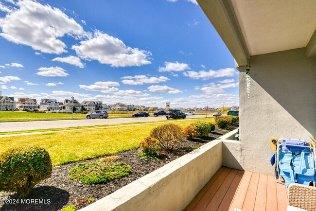 Building Photo - 96 Fifth Ave