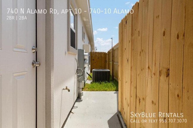 Building Photo - 740 N Alamo Rd