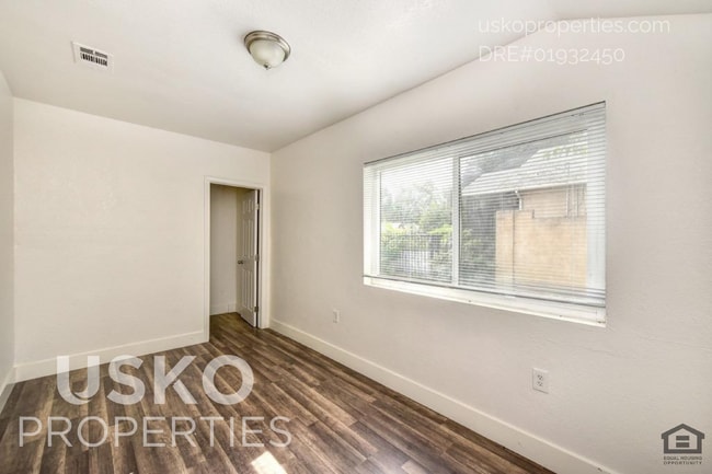 Building Photo - "Charming 2-Bedroom Duplex on Mendocino Bl...