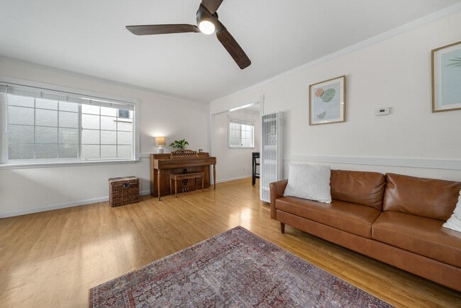 Building Photo - Charming Home In NE Richmond!