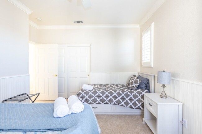 Building Photo - Stunning 4BR House in Santa Rosa