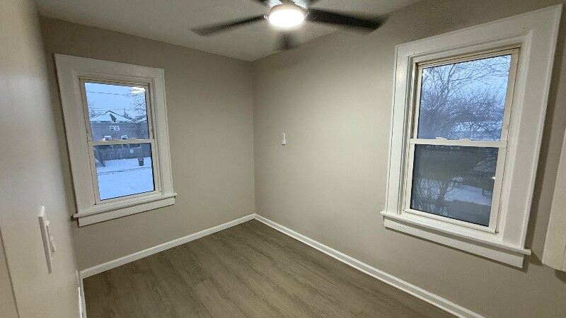 Building Photo - 78 E Barthman Ave