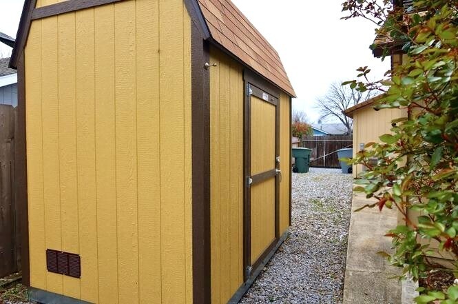 Building Photo - 1143 Grouse Dr