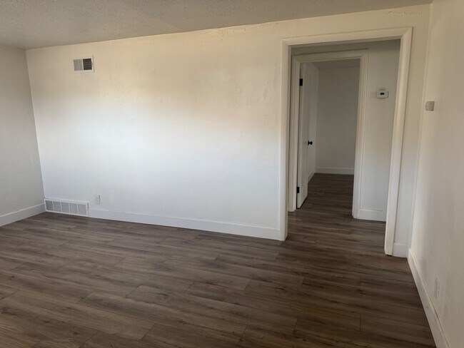 Building Photo - 2303 Taylor Ave