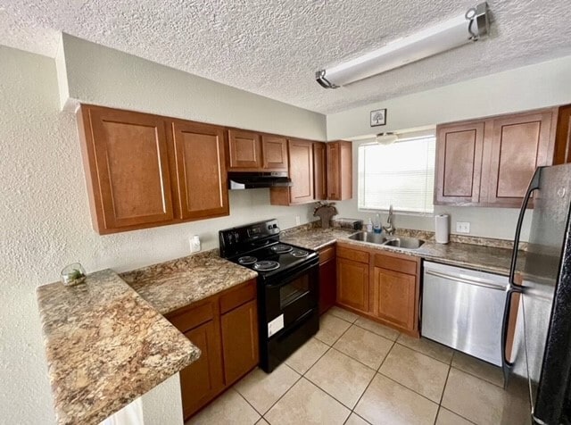 Building Photo - 1500 Oleander Dr