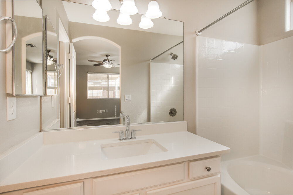 Building Photo - 8113 W Pima St