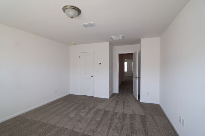Building Photo - 3550 Secrest Lndg