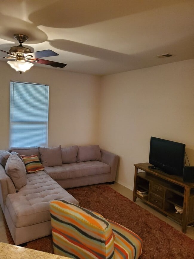 Building Photo - Wellington Community - Long Term Rental