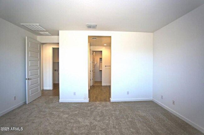 Building Photo - 2558 W Pecan Rd