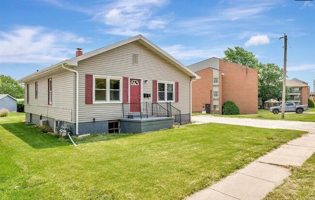 Building Photo - 1506 Philo Rd