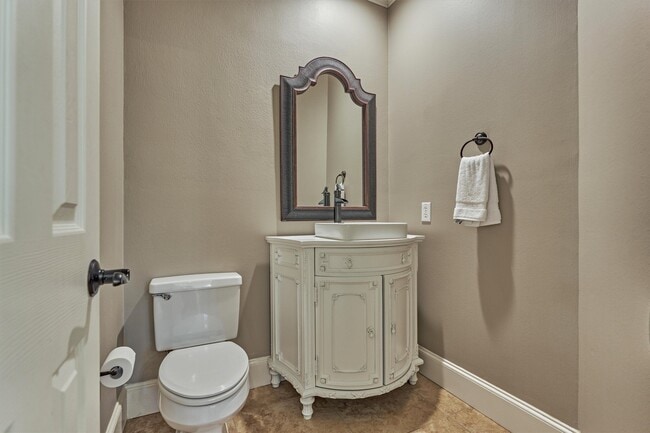 Building Photo - 87 W Honey Grove Pl