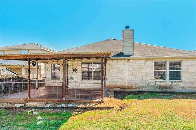 Building Photo - 913 Cindy Ln