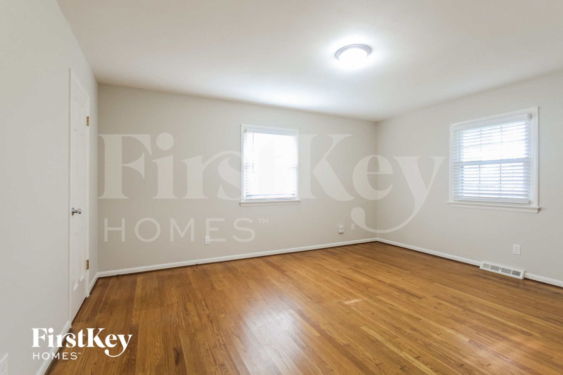 Building Photo - 640 Ashford Dr