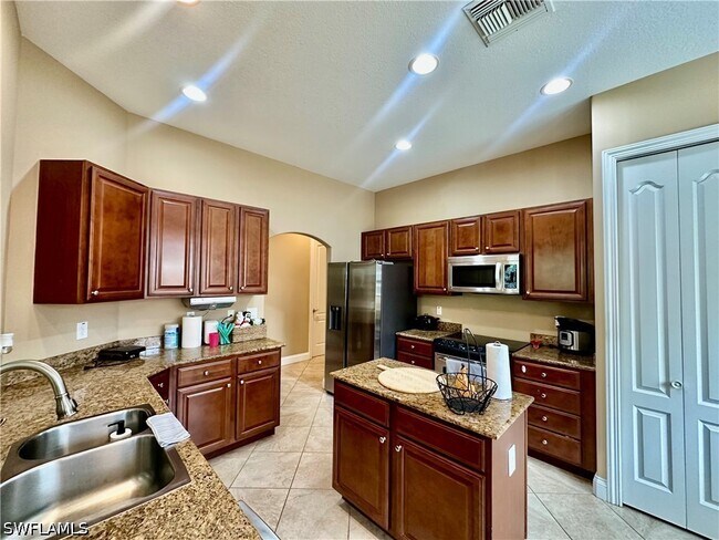 Building Photo - 1338 Corso Palermo Ct