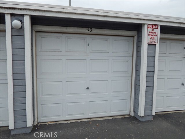 Building Photo - 1732 Crystal Canyon Dr