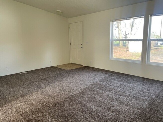 Building Photo - Country Living in Junction City – 3 Bed / 2 Bath Home Available 2/3/2026