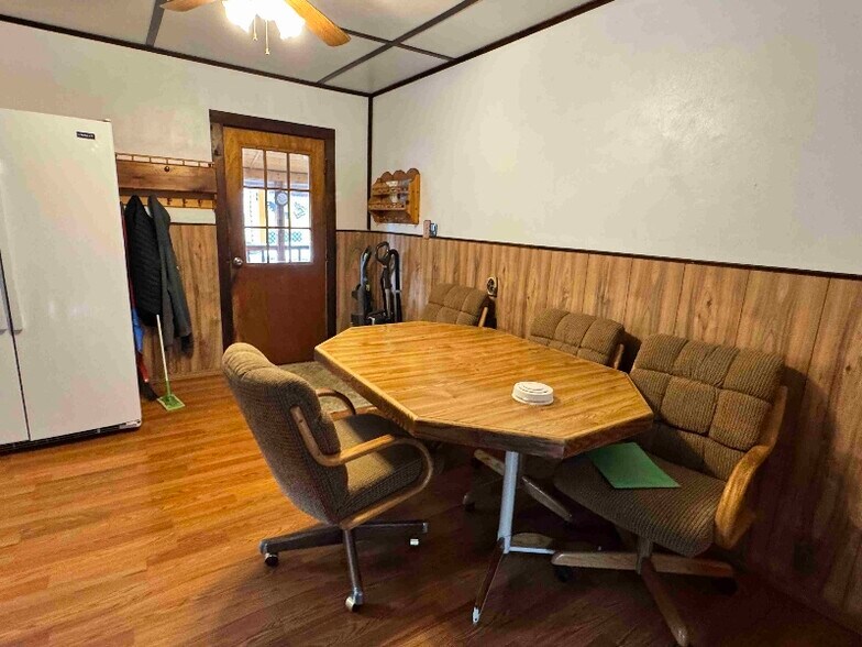 Building Photo - 811 Flower Creek Rd