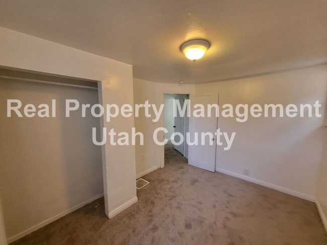 Building Photo - 345 N 1000 W St