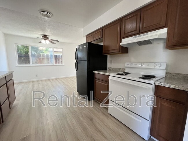 Building Photo - 2747 Branco Ave