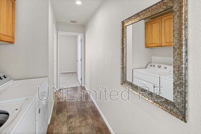 Building Photo - 3157 Erwin Ln