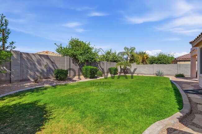 Building Photo - 11352 E Renata Ave