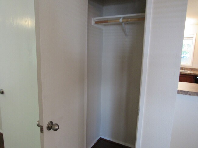 Building Photo - 14750 Cardoza Ct