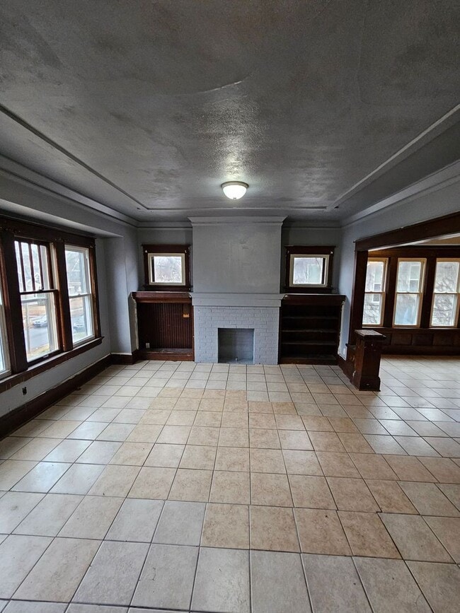 Building Photo - 3045-3047 N 39th St.