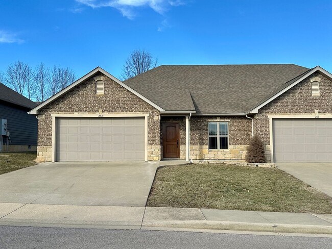 Building Photo - 1250-MF2-IO