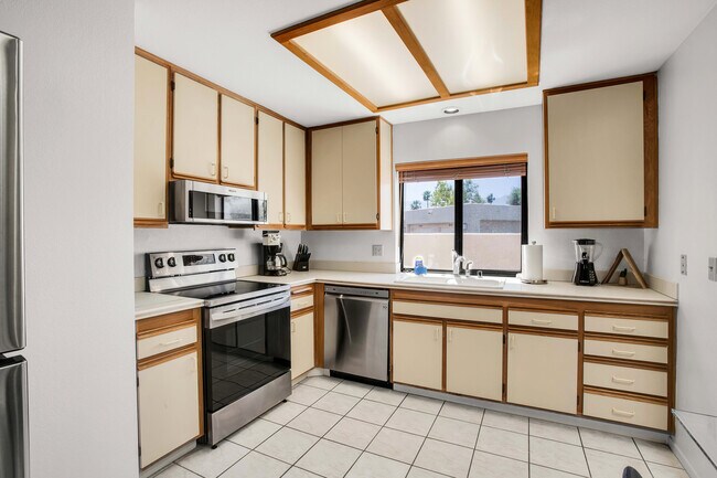 Kitchen - 29142 Isleta Ct