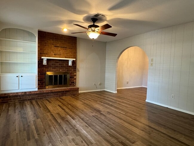 Building Photo - 2306 NW 75th St