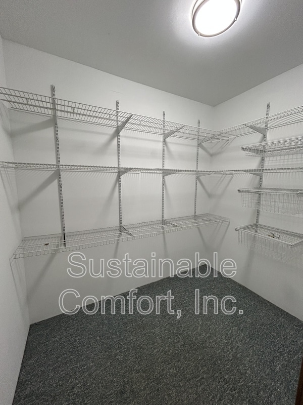 Building Photo - 34 Puritan Ave