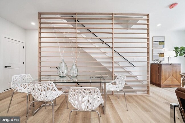 Primary Photo - 750 19th St NE