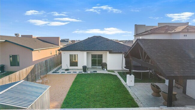 Building Photo - 3504 Jorge Sosa Dr