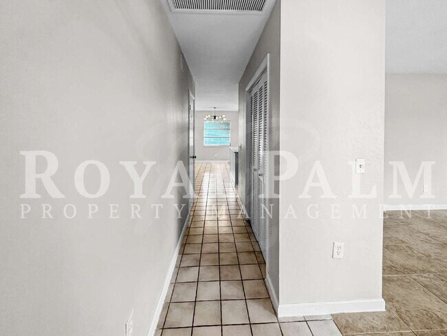 Building Photo - 3 Bed | 2 Bath Home on SE 46th Terrace – Space to Live, Room to Breathe Limited-time offer: $300 ...