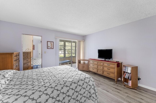 Building Photo - 2001 Granada Dr