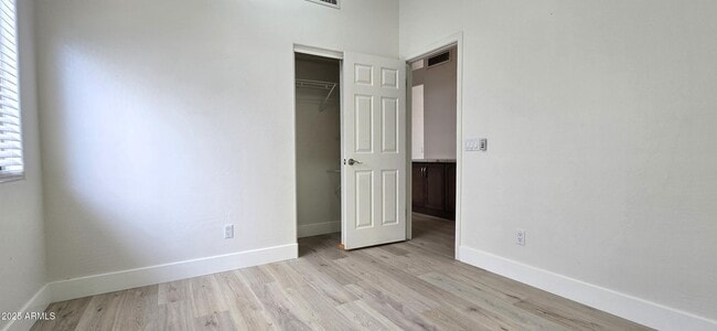 Building Photo - 10089 E Friess Dr