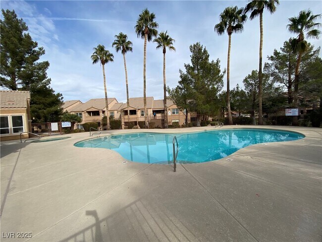 Building Photo - 1150 N Buffalo Dr