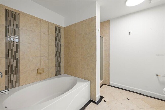 Building Photo - 345 Bayshore Blvd