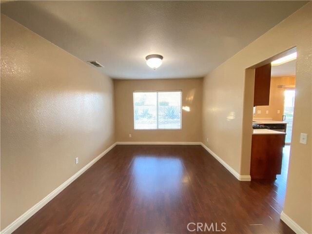 Building Photo - 708 Hillview St