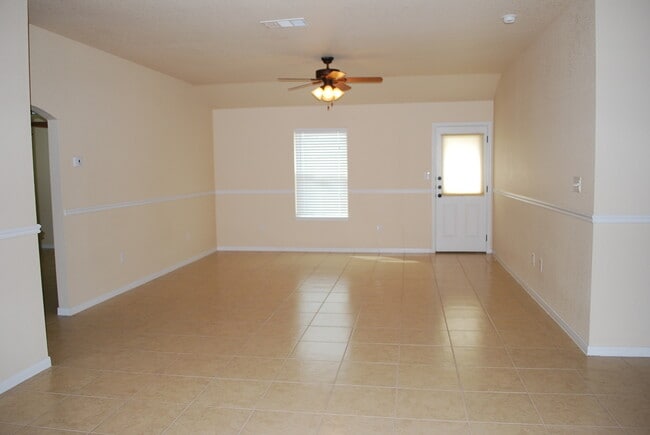 Building Photo - 1700Tru