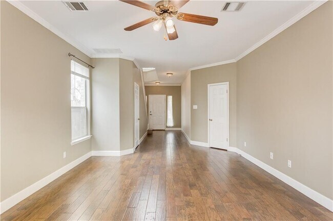 Building Photo - 13401 Gent Dr